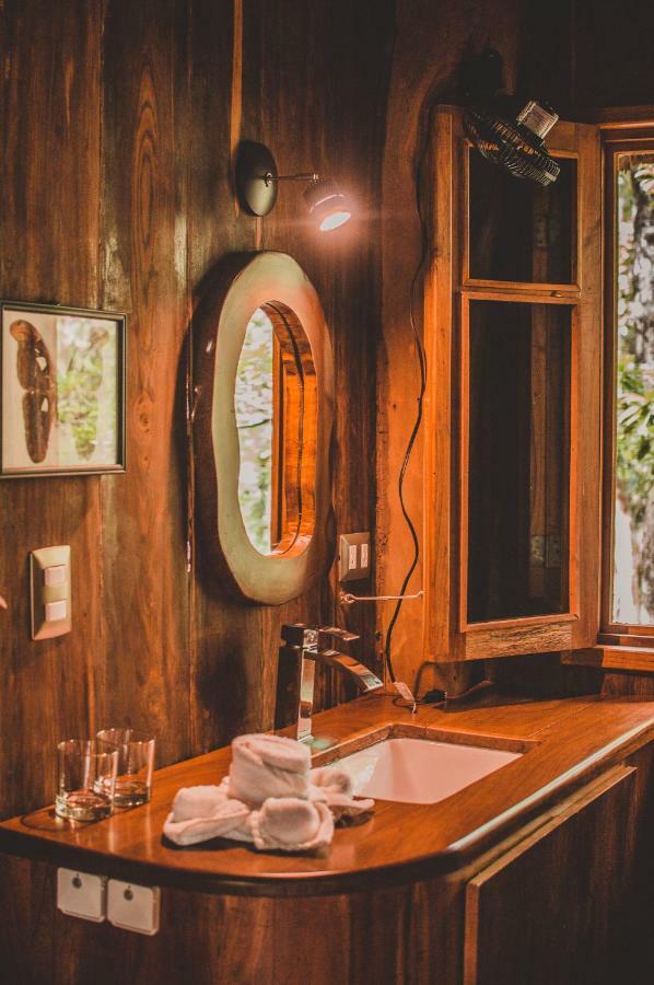 Ajal Tree House Hotel